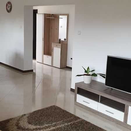 Apartman Lena Pula Exterior photo