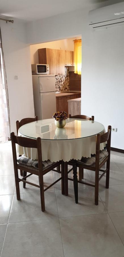 Apartman Lena Pula Exterior photo